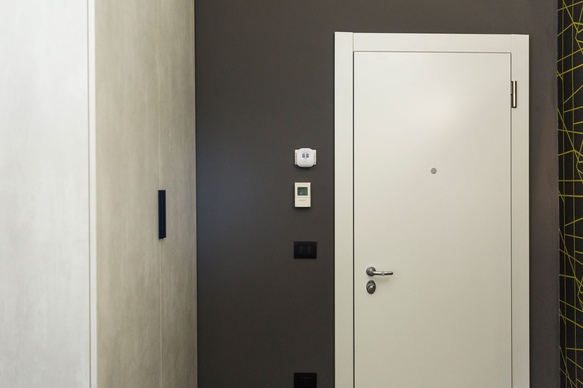 Camera Moderna Porta Blindata